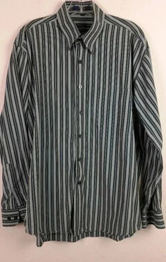 Allen Flusser Button down Size Large EUC